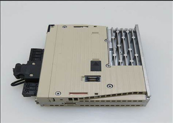 SGDV-R90A21A 全新 220V AC サーボアンプ オリジナルボックス