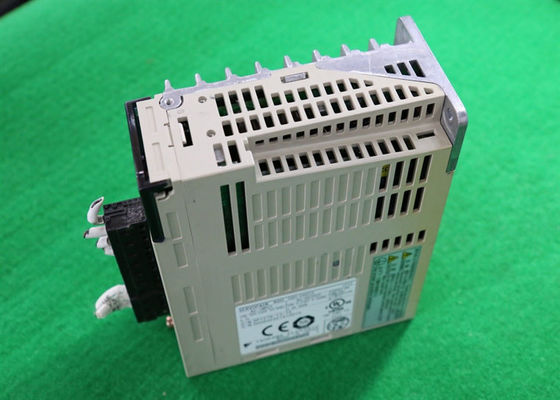 ヤスカワ SGDS-60A01A AC サーボアンプ オリジナルボックスで新品