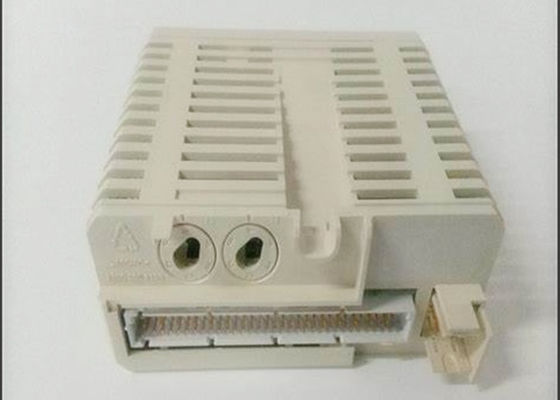 ABB DX 722F Rev. B 3BDH000383R0001 デジタル入力/出力モジュール フリーランス制御ハードウェア