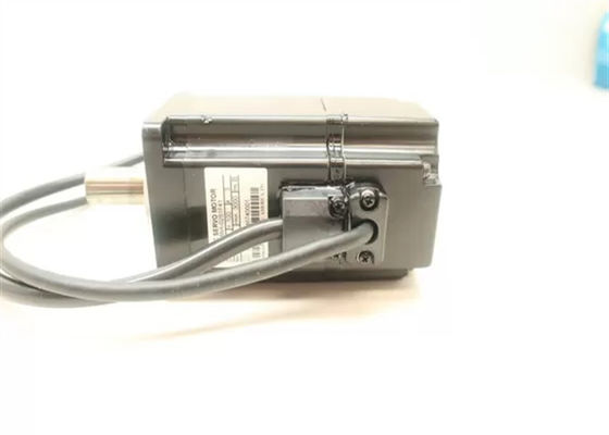 ヤスカワ SGMAH-02BBAB1 200V ACサーボモーター オリジナル新品