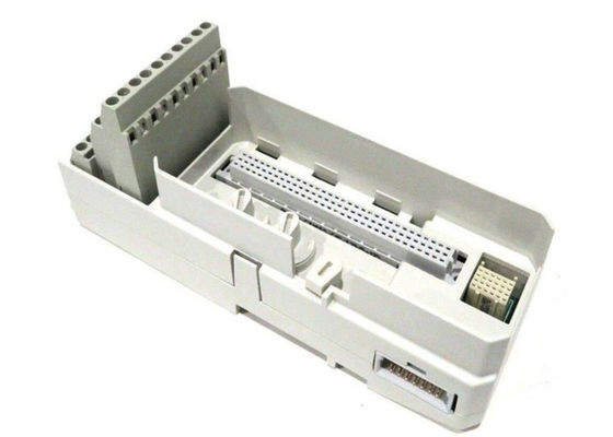 ABB TU811V1 3BSE013231R1 コンパクトモジュール終了ユニット 1x8信号端末