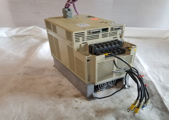 全新 ヤスカワ AC サーボドライブ SGDB-20VN オリジナル 新品 箱入