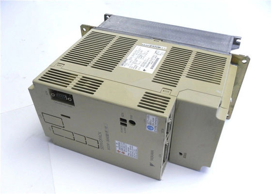 ACサーボドライブ ヤスカワ SGDB-30AD 新品 オリジナルボックス 230V