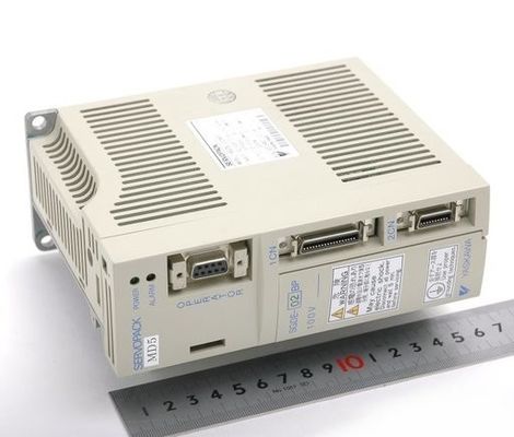 ヤスカワ SGDE-08AS 1 段階 4.4A 200V 750W 1HP 速さ トーク制御 AC サーボドライバー