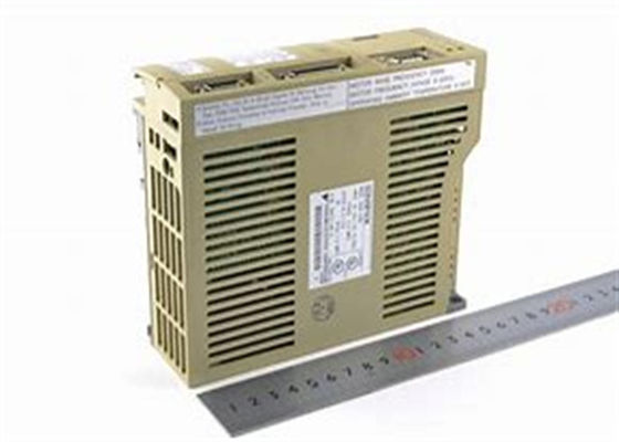 ヤスカワ SGDA-A5BS セルボドライブ 115V オリジナルの箱に新品