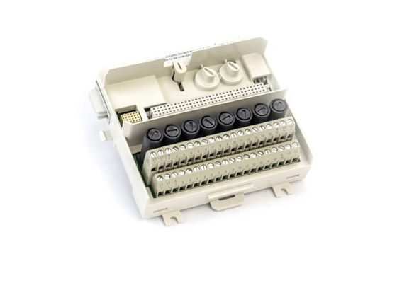 ABB TU838 3BSE008572R1 モジュール_ターミネーション_ユニット 拡張MTU 50V 0.375kg