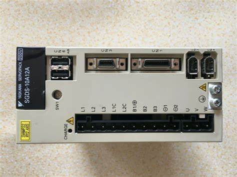 ヤスカワ・シグマ3シリーズ サーボドライブSGDS-10A12A 全新