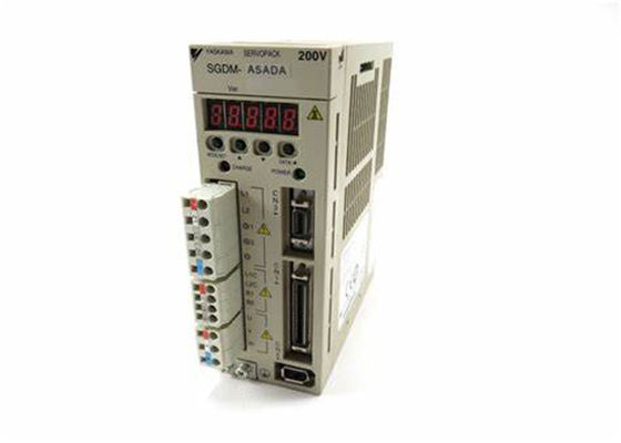 ヤスカワ SGDM-A5ADA AC サーボアンプ オリジナルボックスで新品