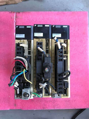 SGDV-2R8A01A002000 サーボドライブ 産業 ヤスカワ 全新 箱内