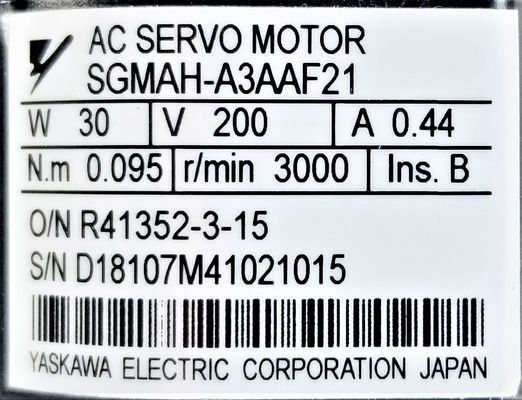 ヤスカワACサーボモーターSGMAH-A3AAF21 オリジナルボックスで新品
