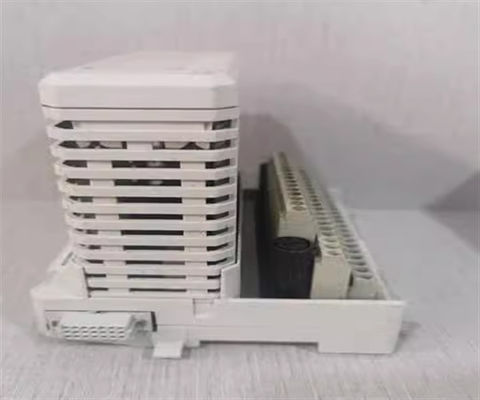 ABB AO895 3BSC690087R1 アナログ出力 新しく安価なデジタルアンプモジュール