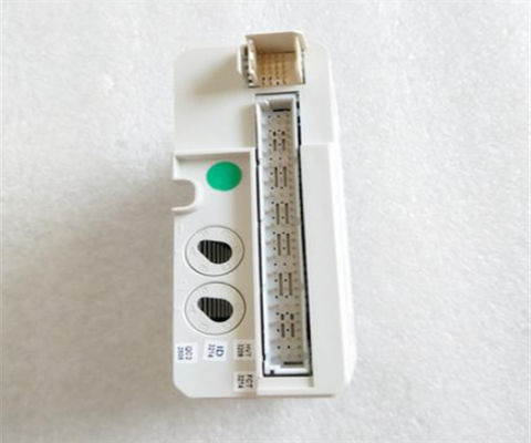 ABB DI825 3BSE036373R1 ABB デジタル入力モジュール アンプ
