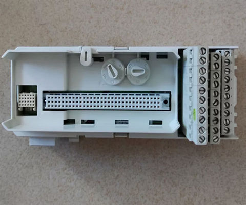 ABB 3BSE013230R1 コンパクト終了モジュール MTU TU810V1