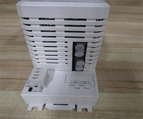 ABB 3BSE013208R1 モジュールバスクラスター モデム型 TB820V2