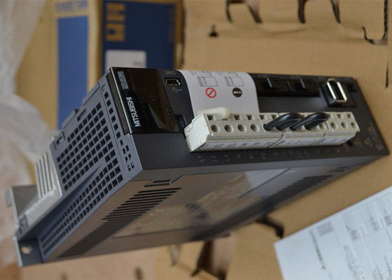 MITSUBISHI 750W MR-J3-70B-RJ004 170V AC 精密制御のためのサーボドライブ