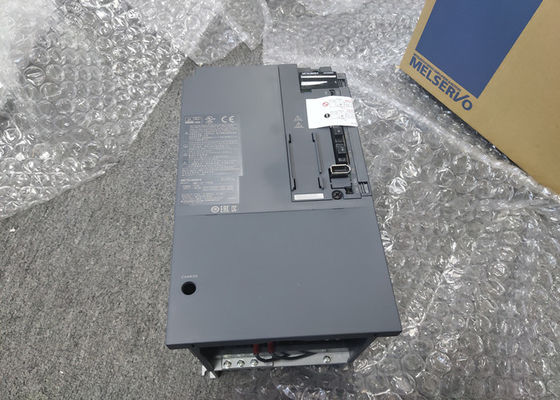 Mitsubishi 3相 AC サーボドライバー MR-J3-700B 7KW モーターアンプ制御システム NEW