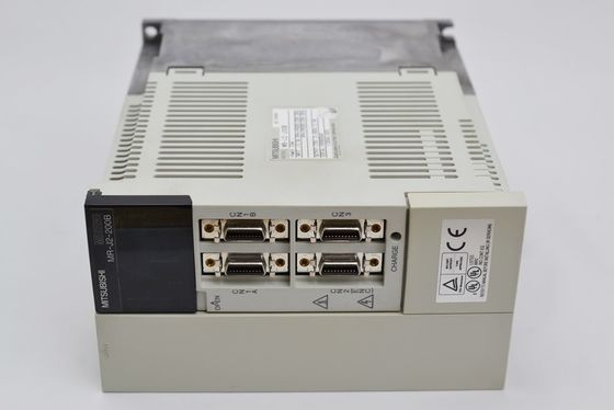2.0kw MITSUBISHI MR-J2-200B インダストリアル・サーボドライブ 3相 AC200V SSCNET型インターフェース