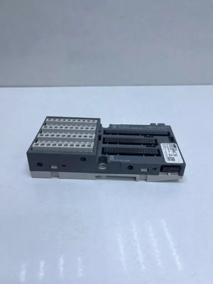 230V ABB ブランド デジタル オートモーション I O モジュール TU531 オリジナルボックス