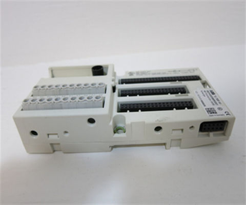 TU705F 3BDH000389R0001 FBPターミナルユニット 24 VDC ABB