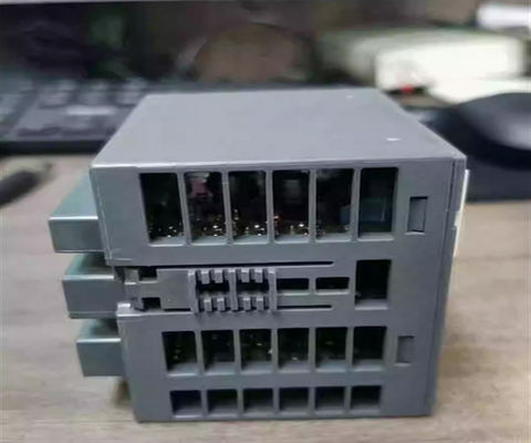 ABBドライブ 1SAP220500R0001 DC551-CS31 DI/DC AC500 PLC REM I/O