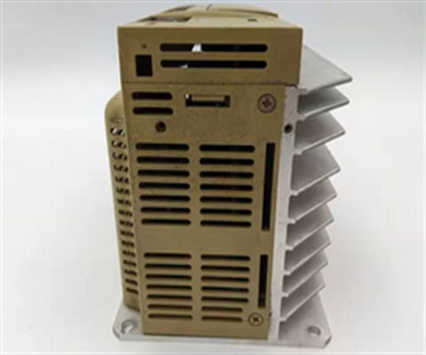 新しいヤスカワ サーボモーター モーター SGD-08ASY25 AC サーボアンプ