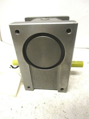 サンキョ 7D-04272R-L3VW1 - サンデックス 4.5e用の45度のオシレーターギアボックス