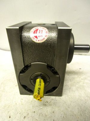 サンキョ 7D-04272R-L3VW1 - サンデックス 4.5e用の45度のオシレーターギアボックス