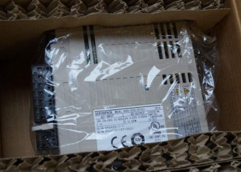 ローズマウント 1.3KW 200V 3相ヤスカワ / 産業用サーボモーターインバーター