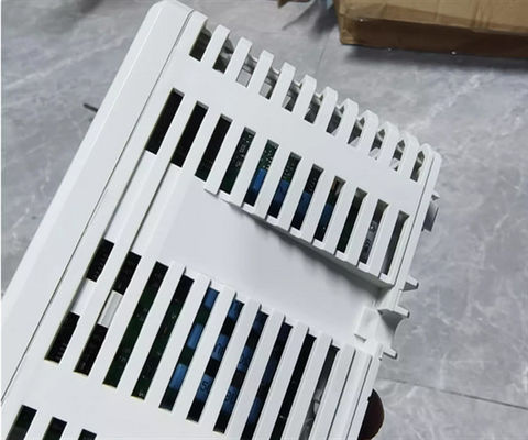 ABB 3BSE008550R1 Di821 8チャネルデジタル入力モジュール