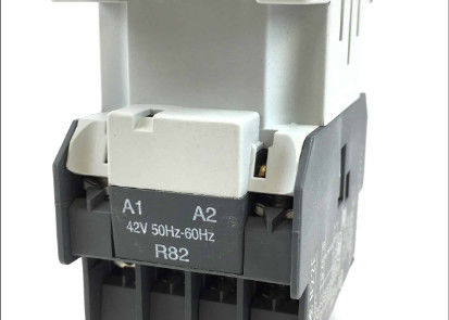 ABB コンタクター リレー 1SBH141001R8022 N22E 115-127V 60Hz スクリューターミナル 4 POLE