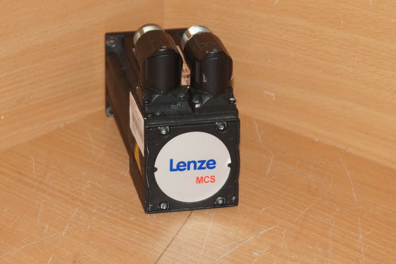 Lenze MCS 06F60-RS0B0-A11N-ST5S00N-R0SU 同期サーボモーター