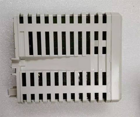 3BSC690074R1 ABB DO890 デジタル出力 4x1 ch 電源モジュール