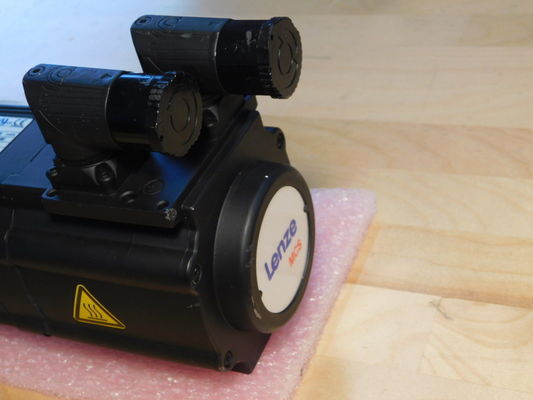 LENZE MCS 09F38LC40P1-B14N-ST5S00N-R0SU 供給電圧 399