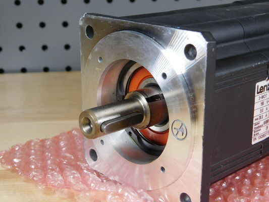 LENZE MCS 09F38LC40P1-B14N-ST5S00N-R0SU 供給電圧 399
