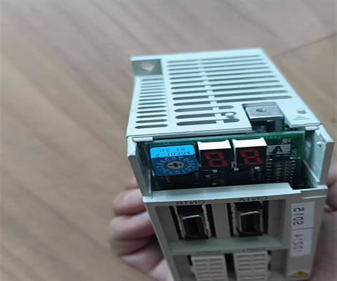MR-J2-03BH5 AC産業Servoは三菱サーボ アンプを運転する