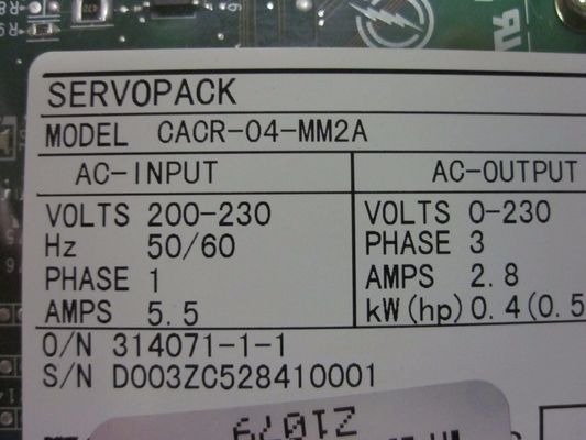 Yaskawa CACR-04-MM2A インダストリアル・サーボドライブ W 3 W 1チャネルでの電源消耗