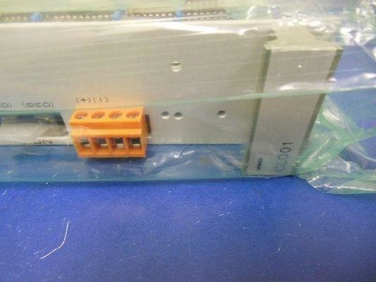 オムロン 3G8B3-CL001 自動機械用のシャフトサーボモーター