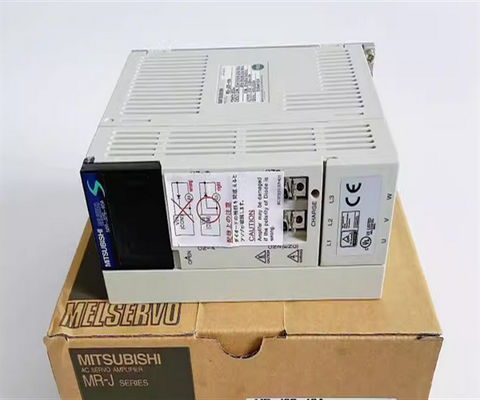 2.8アンペア 高トルク DCサーボモーター MR-J2S-40A