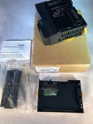 オムロン CJ2M-CPU13 定位電圧 DC 28 VAC ロジックコントローラーモジュール