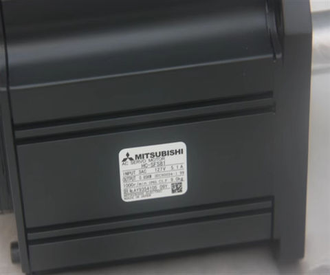 HC-SFS81 三?? 850W 中等慣性周波数 200-230 VAC 産業用サーボドライブ