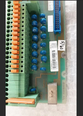 ABB DSTD 150A デジタル 57160001-UH 入力ボードの接続ユニット 32 チャネル マックス 60 V