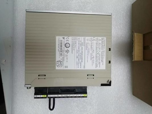YASKAWA SERVOPACK SGDV-R90AE1AY890AB R10596-8-27 D0196C856220027 試聴する