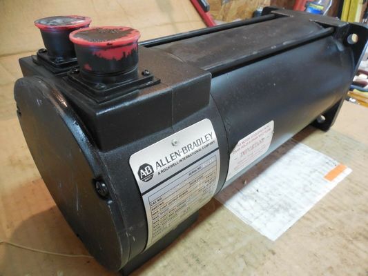 AB 1326AB-B2C-21 トークプラスシリーズ 1391-DES AC サーボドライブ用のサーボモーター