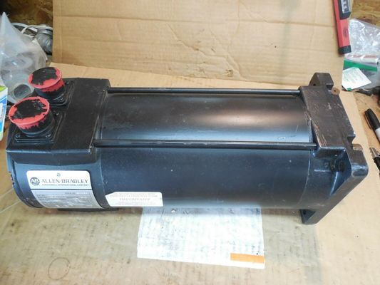 AB 1326AB-B2C-21 トークプラスシリーズ 1391-DES AC サーボドライブ用のサーボモーター