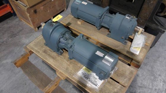 AB 1326AB-C2E-11 トークプラスシリーズ 1391-DES AC サーボドライブ用のサーボモーター