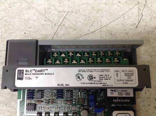 1746-MPM 電源配送用のラック式電源