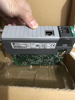 AB 1747-SCNR SLC 5/03およびそれ以上のプロセッサ用のメモリモジュールアダプタ