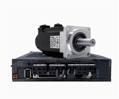三?? HC-KFS053D ACサーボモーター 3AC 51V 0.9A 3000R/MIN NEW