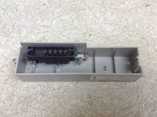 ALLEN-BRADLEY 2093-PRF キネティックス 2000 統合軸モジュールと軸モジュール
