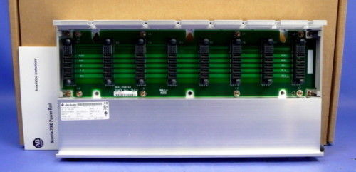 アレン・ブラッドリー 2093-PRS7 キネティックス 2000 サーボパワーレール 7 スロット